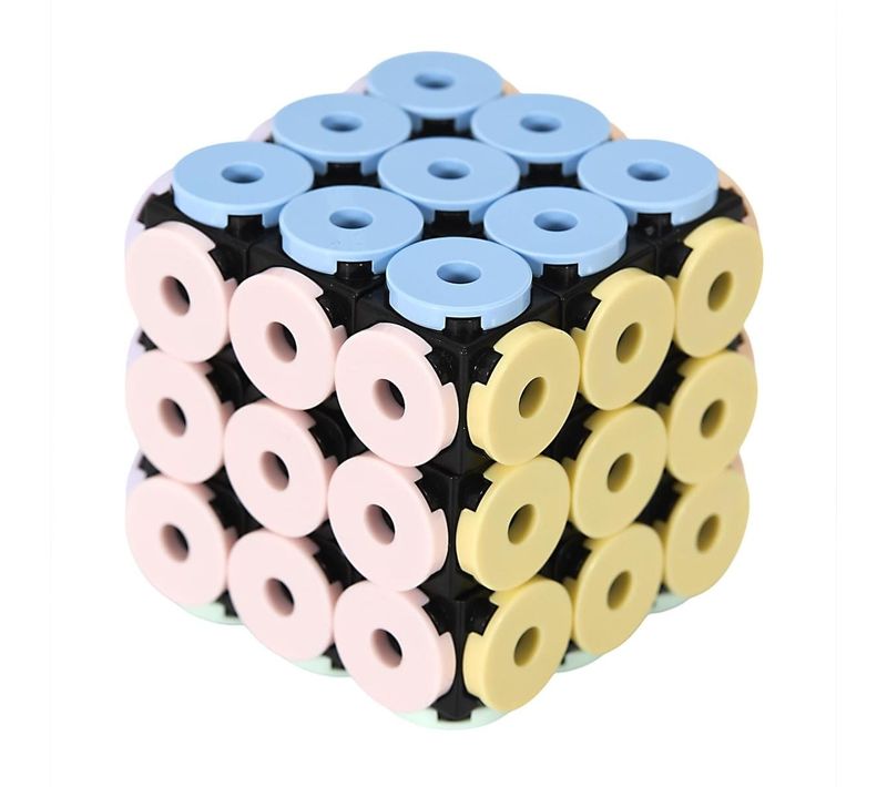 Cube Magique En Plastique Aux Couleurs Pastel -