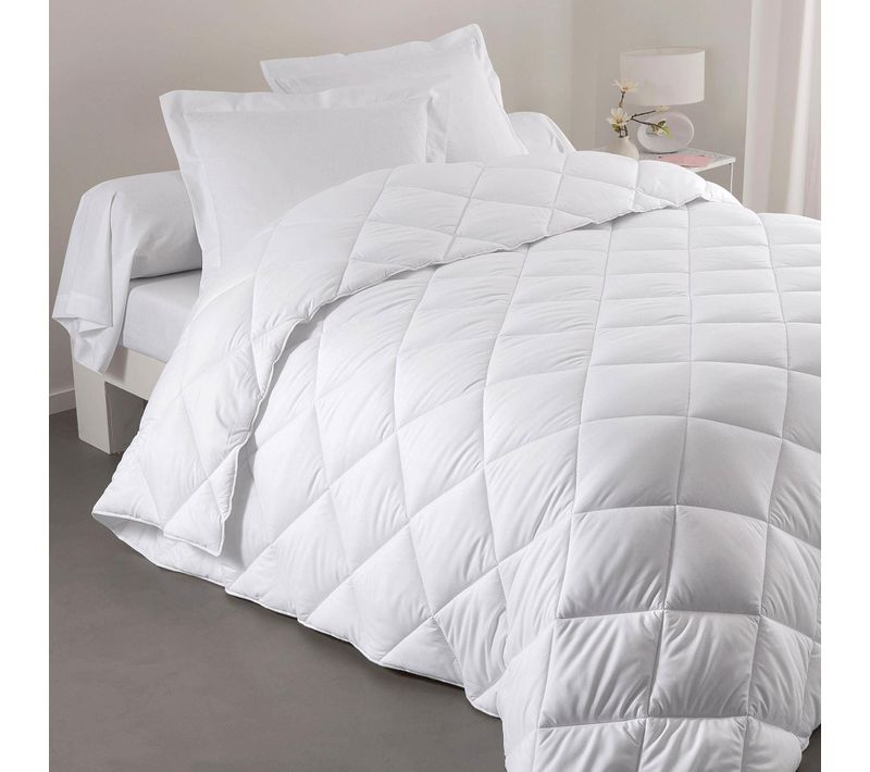 Couette Chaude 200x200 Blanc En Polyester