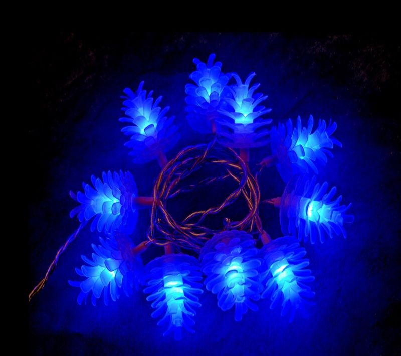Guirlande Pomme De Pin Lumineuse 10 LED Bleue