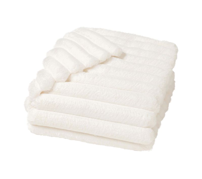 Plaid Effet Peluche Polaire 125 X 150 Cm Serenity Creme