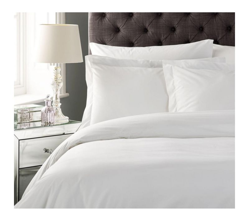 Housse De Couette 240x280 Cm Unie Blanche 100 % Coton 57 Fils + 2 Taies D'oreiller Assorties –