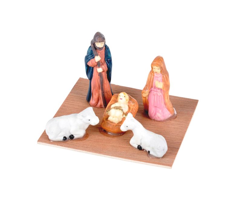 5 Santons Porcelaine Scene Native