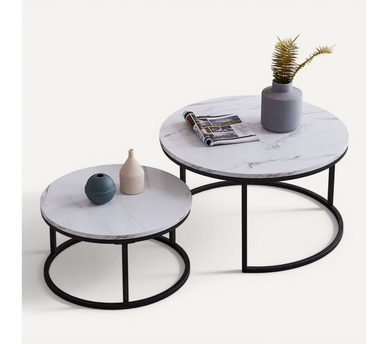 Ensemble De Deux Tables Basses Gigognes Rondes Avec Cadres En Métal Noir Et Plateaux En Marbre Blanc