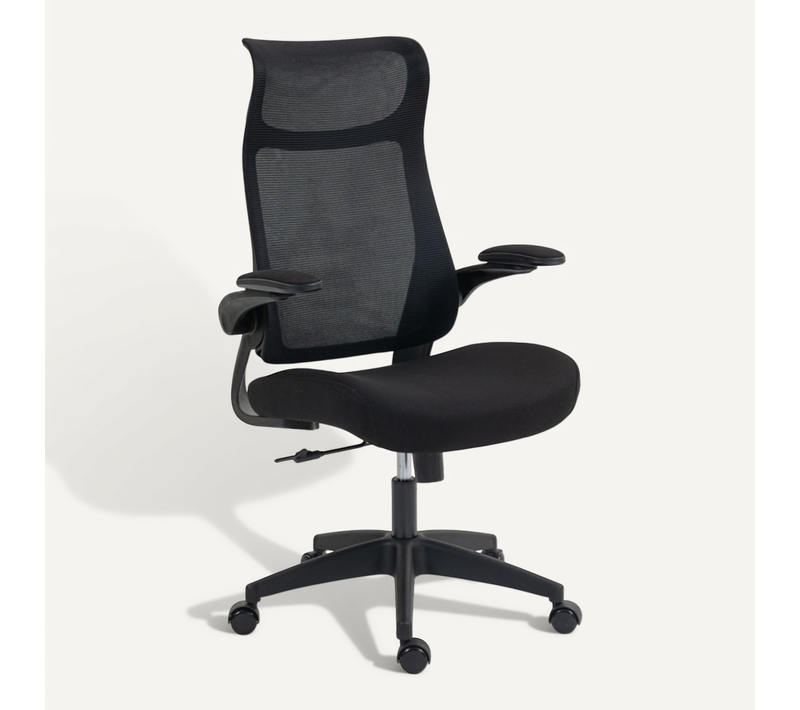 Chaise De Bureau Ergonomique Noire Avec Dossier En Filet Et Accoudoirs 3d