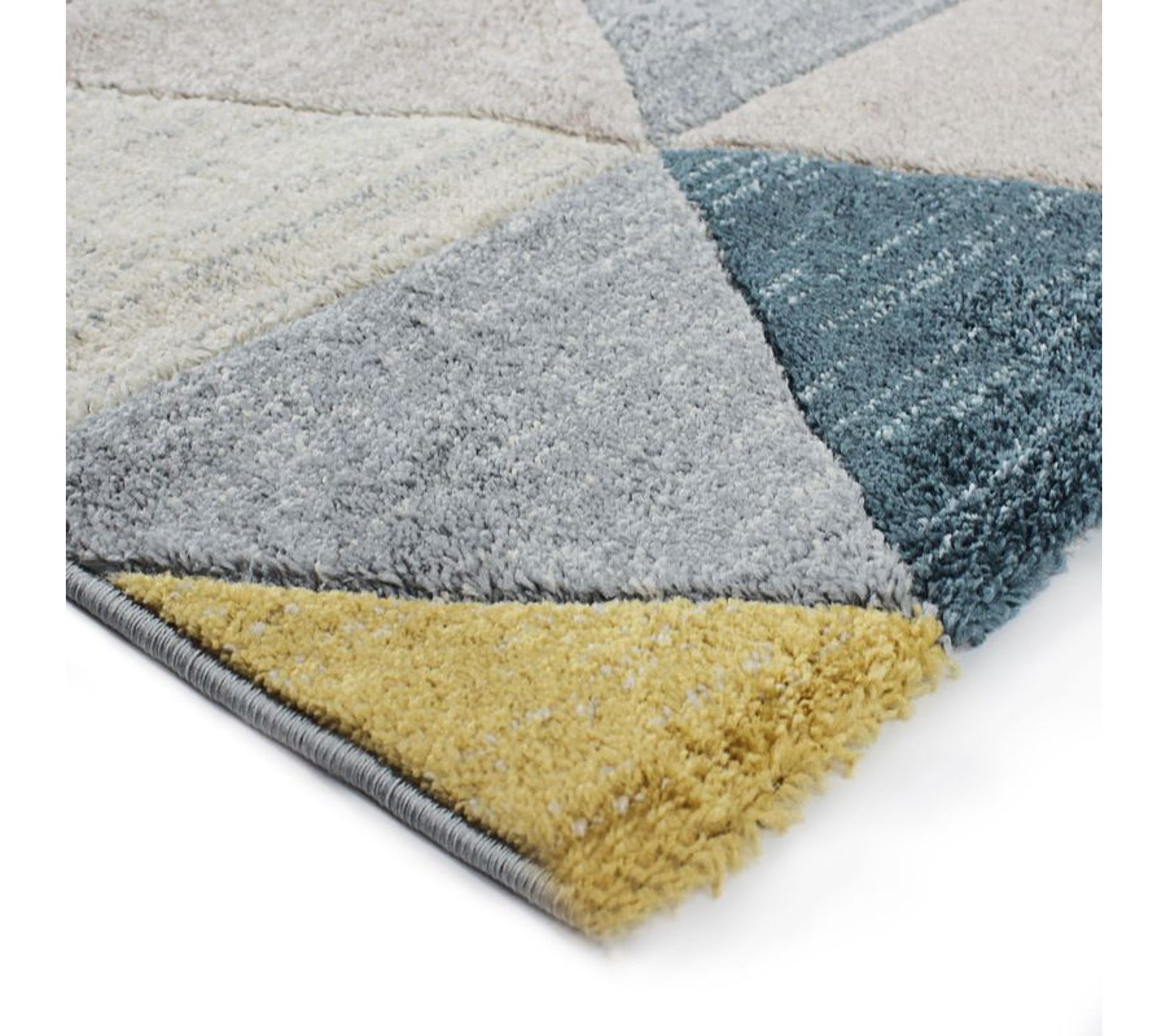 Tapis Aspect Laineux Motif Triangles Bleu Et Jaune 120x170 ...