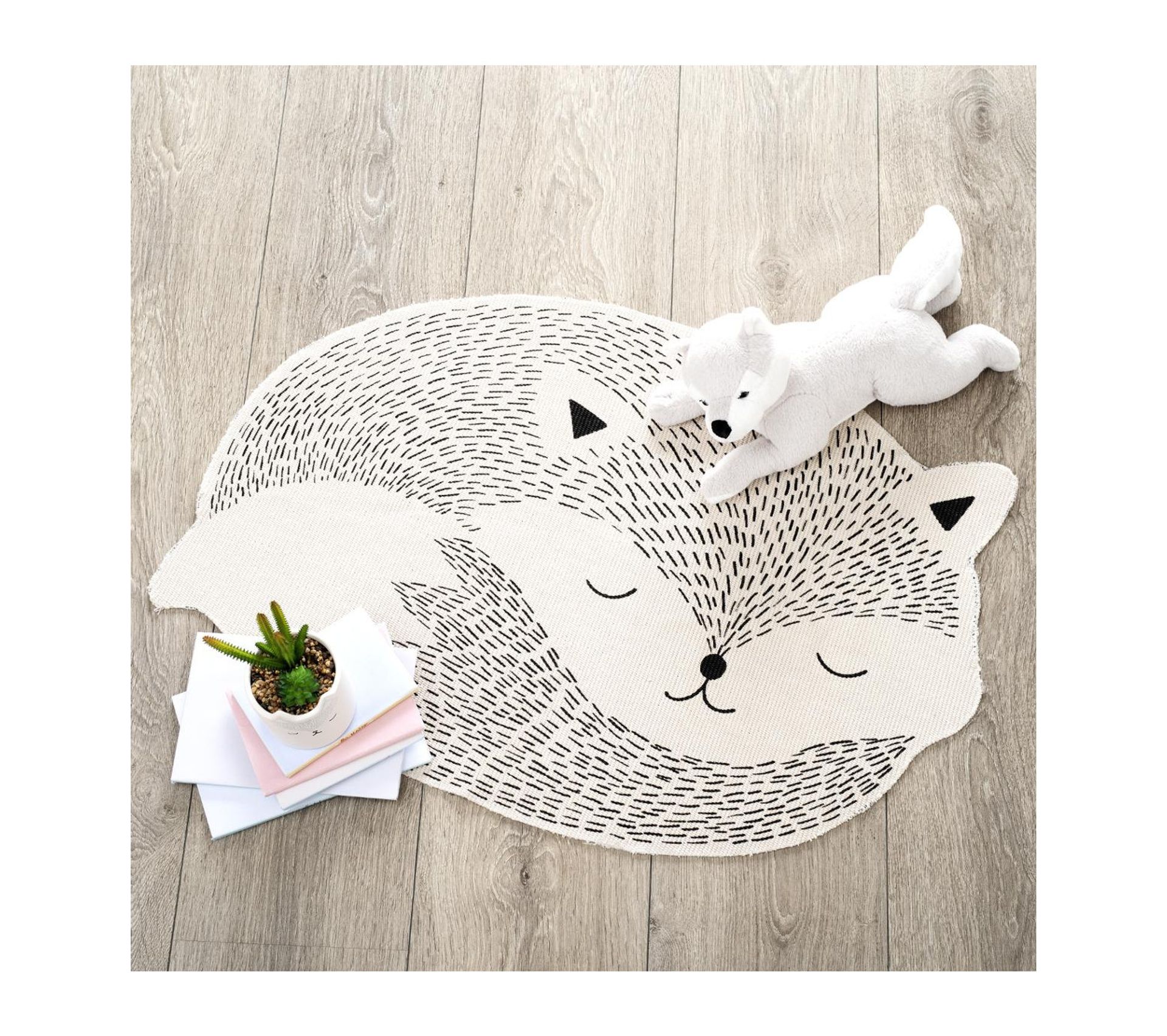 Tapis De Chambre Renard Noir Et Blanc 90 X 60 Cm Tapis Enfant But
