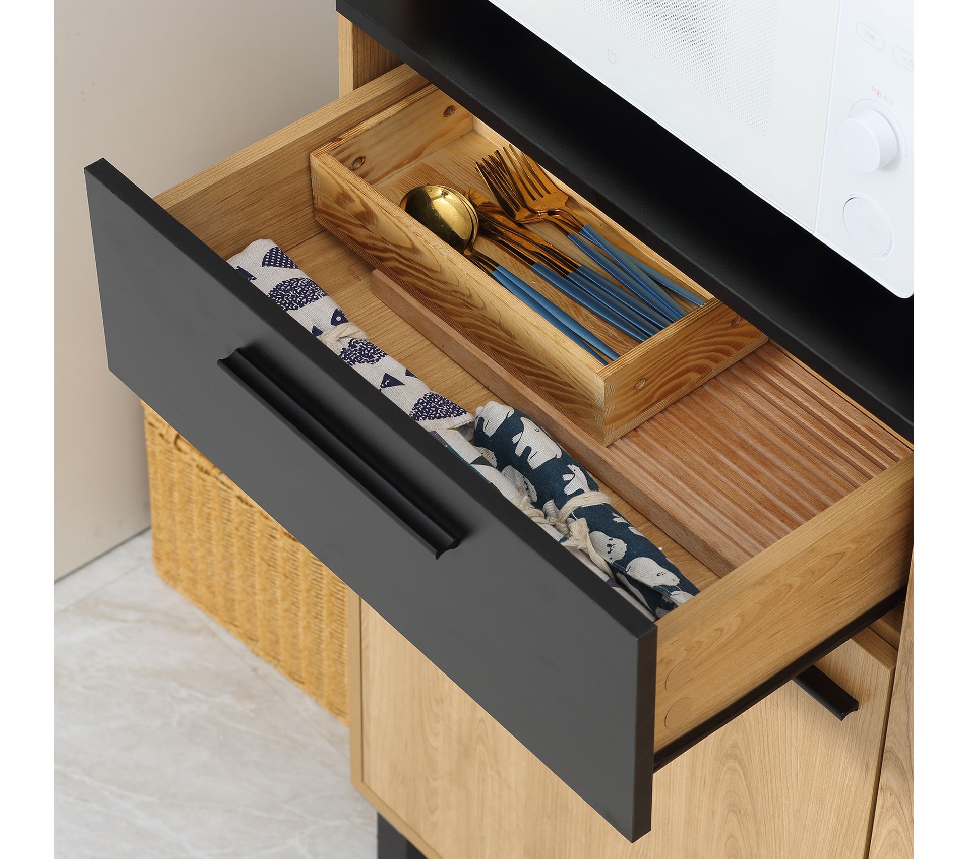 Buffet Haut BUT 3 Portes 2 Tiroirs - Couleur Chêne Blanchi - Neuf
