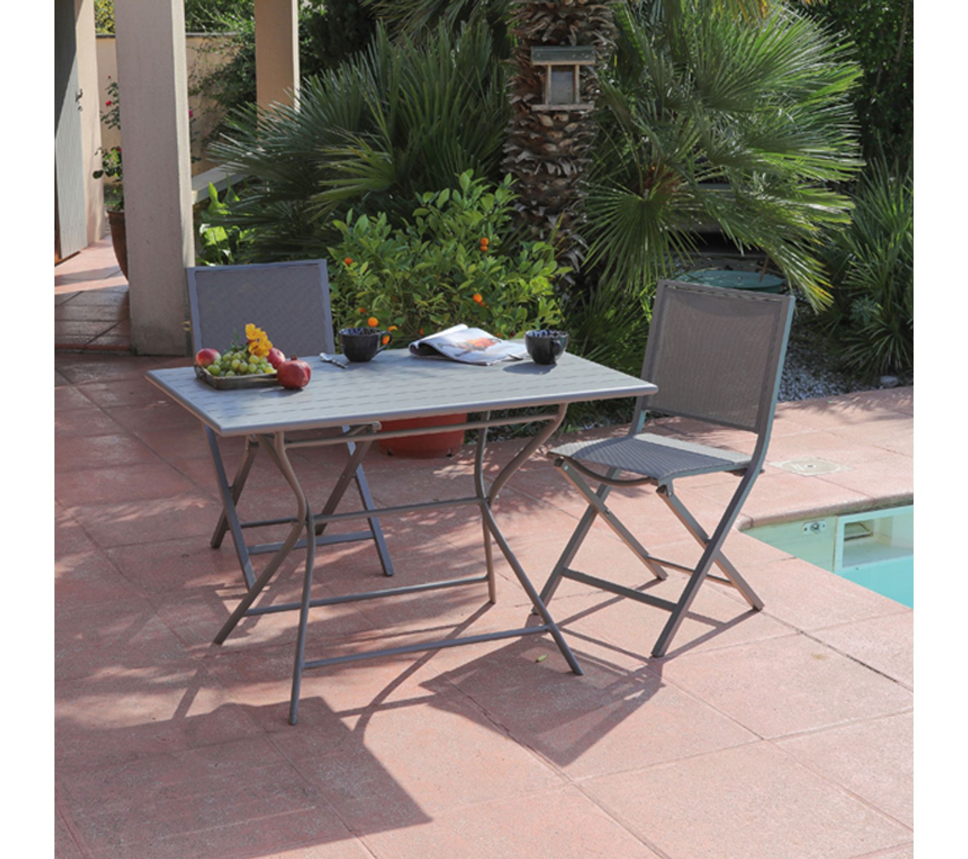 Table De Jardin Globe Pliante Café 110 Cm Table de jardin BUT