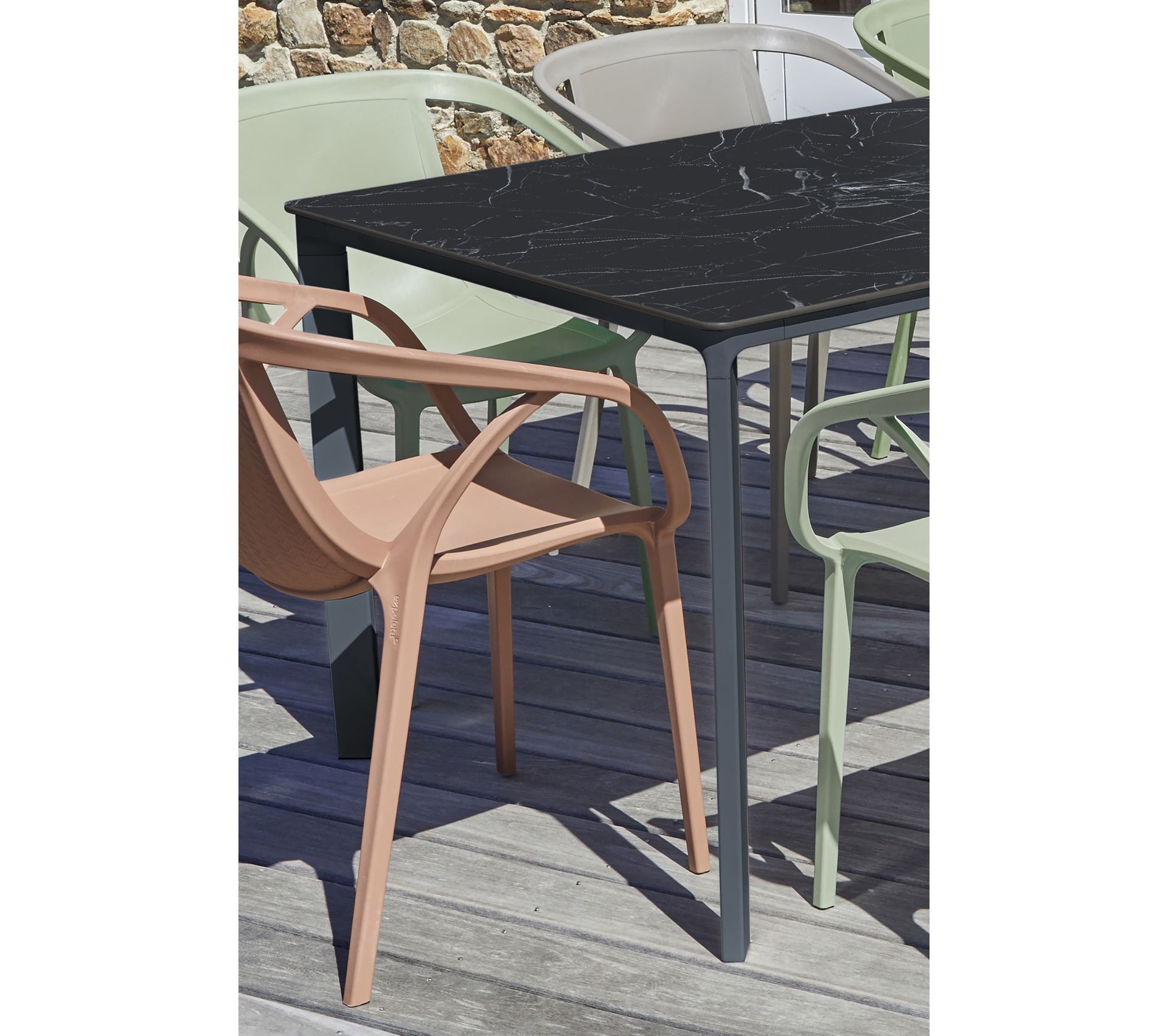 Table De Jardin 8 Places En Aluminium Laqué Et Peinture Epoxy Noire