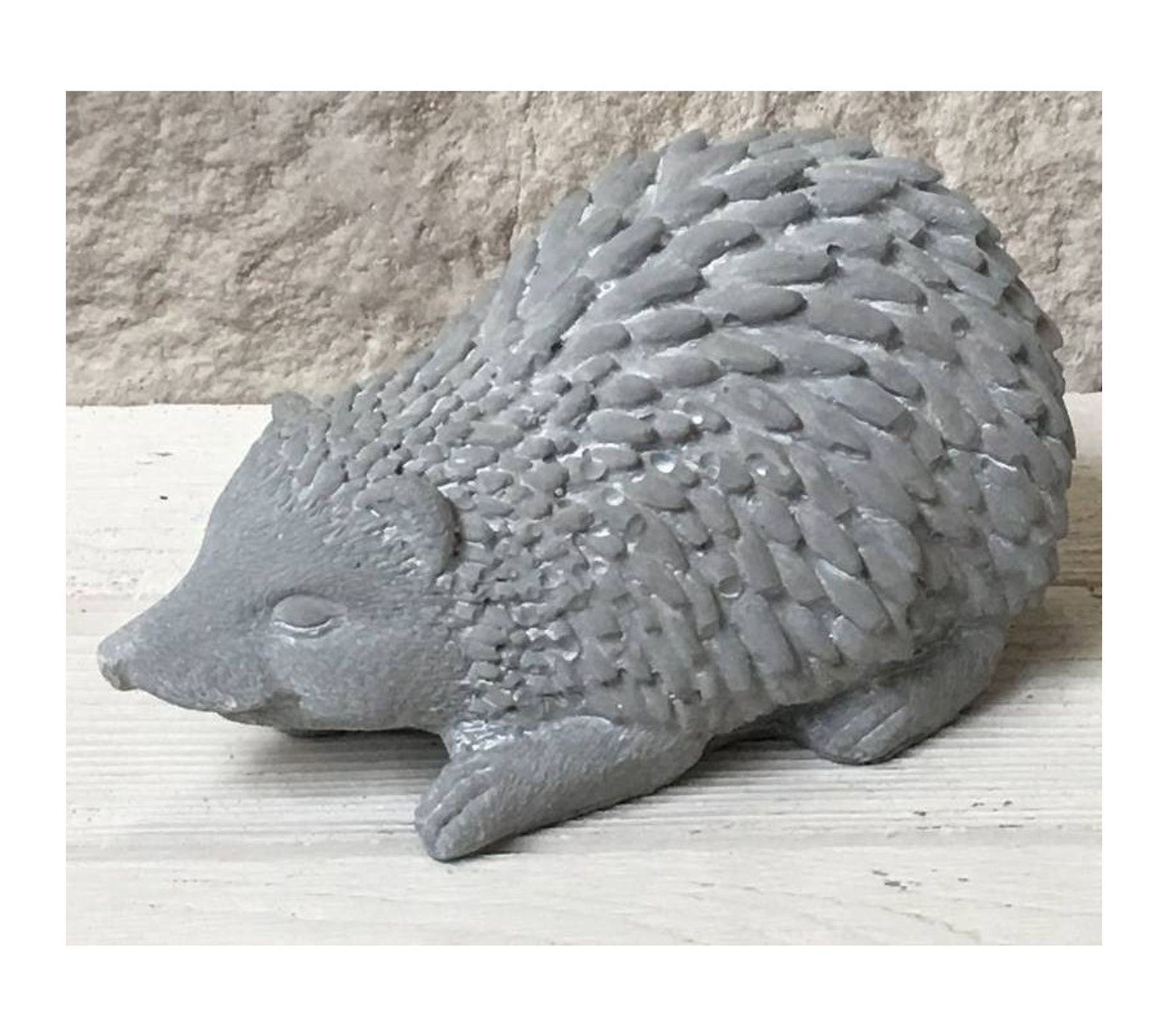 Statue Sculpture Hérisson En Ciment De Jardin Objet de décoration extérieur BUT