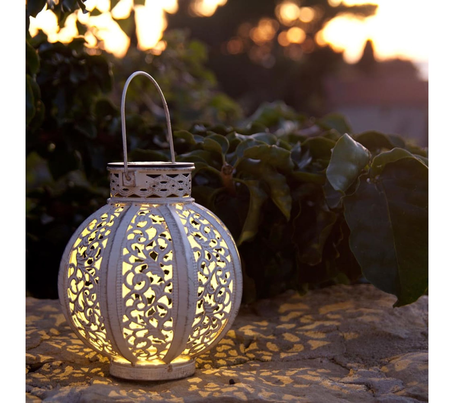 Lanterne Solaire Style Oriental Mood Blanc Acier H18cm Eclairage