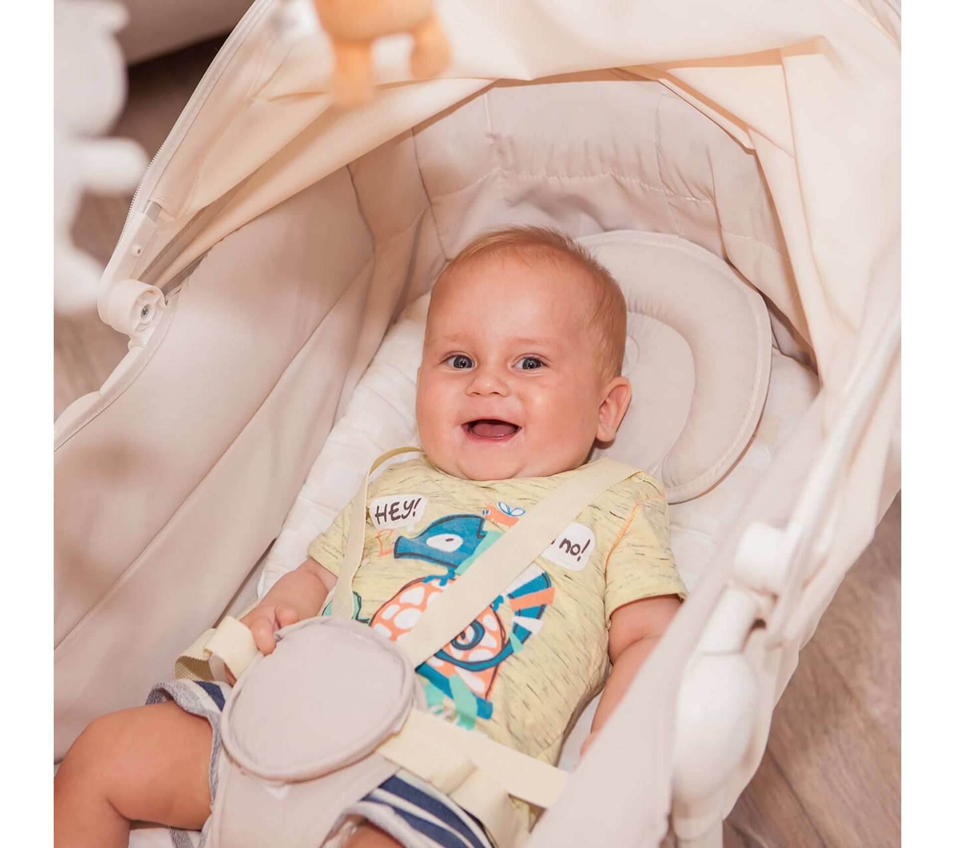 Henny Balancelle Motorisée Programmable Musicale Pour Bébé De 0 À 12kg Balancelle BUT