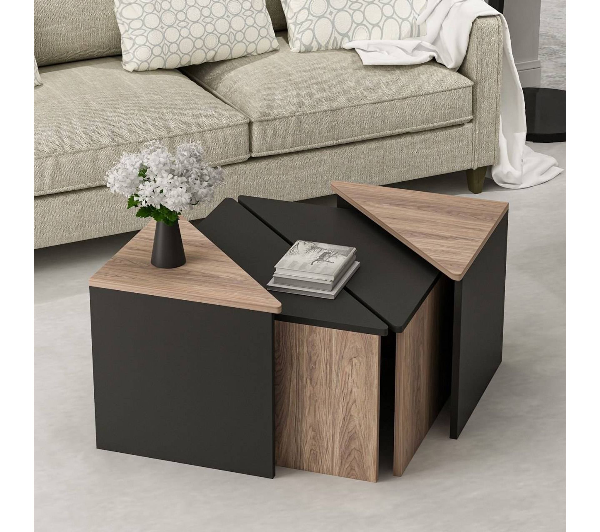 Ensemble De 4 Tables Basses Triangles Kolocep Noir Et Chêne Clair